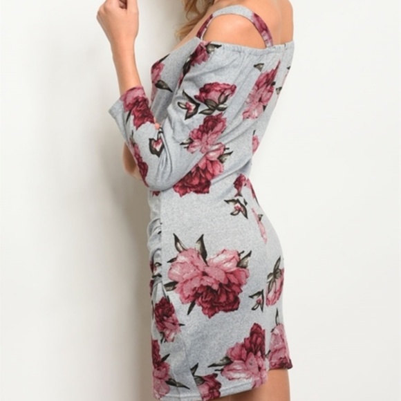 Beautiful Floral Open Shoulder Long Sleeve Dress - Picture 3 of 3